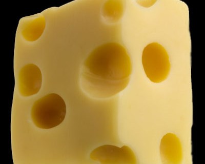 Desvendado o mistério dos buracos nos queijos