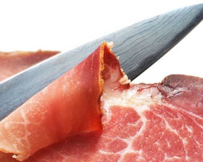 Utilização dos nitratos em produtos à base de carne
