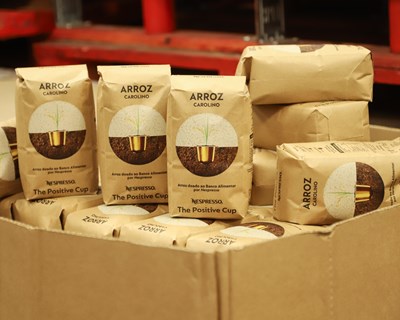 Arroz doado pela Nespresso ao Banco Alimentar tem nova embalagem 100% reciclável
