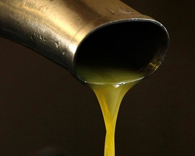 ASAE apreende 4.300 litros de óleo de bagaço de azeitona comercializado como azeite virgem extra