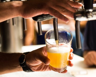ASAE identifica 19 menores a consumir bebidas alcoólicas e instaura 8 processos de contraordenação na Ovibeja