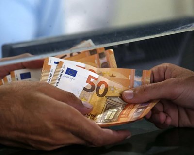 Crédito ao consumo aumenta para 575 milhões de euros