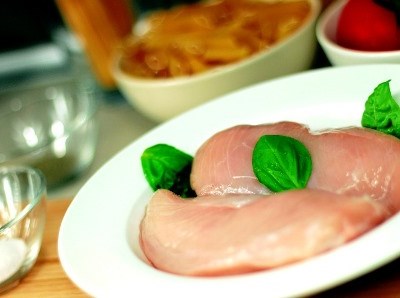 Industriais de aves alertam para rotulagem fraudulenta nos frangos