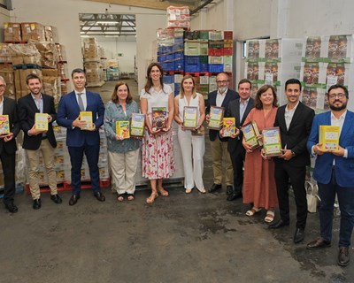 Nestlé Portugal junta sete parceiros da cadeia de valor para oferecerem 10 mil embalagens de alimentos à Rede de Emergência Alimentar