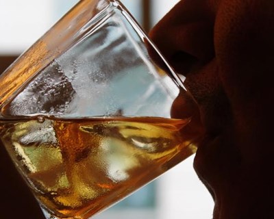 PE quer indicação nas bebidas alcoólicas sobre conteúdo calórico