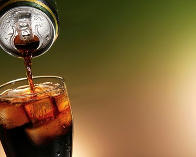 Reino Unido: imposto sobre açúcar com pouco impacto no consumo de refrigerantes