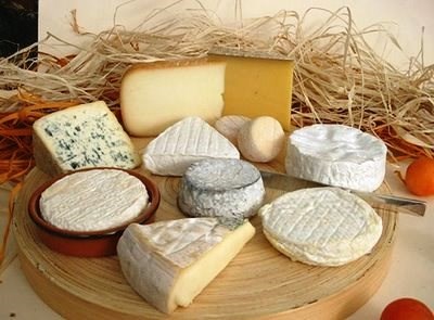 SNS quer acordar com indústria reformulação de queijos, fiambre e bolachas