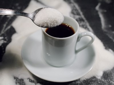 Taxa do açúcar «tem de ser de 10 a 20% sobre os produtos para ser eficaz»