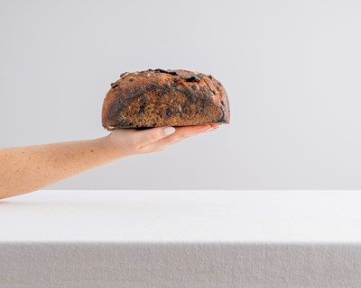 TOO GOOD TO GO desafia GLEBA a criar uma edição especial de um pão desperdício zero