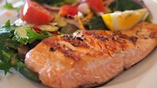 Nutricionistas recomendam alimentos para preservar massa muscular em idosos